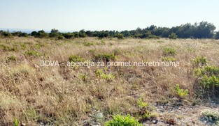 Poljoprivredno zemlji&scaron;te 11000 m2 na Viru, Zadar *POGLED MORE*  (ID-1870)