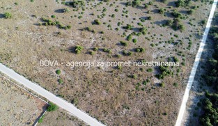 Poljoprivredno zemlji&scaron;te 11000 m2 na Viru, Zadar *POGLED MORE*  (ID-1870)