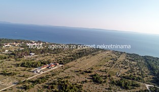 Poljoprivredno zemlji&scaron;te 11000 m2 na Viru, Zadar *POGLED MORE*  (ID-1870)