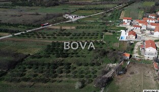 Građevinsko zemljište 1555 m2 – Pridraga *Pravilan oblik* (ID-2406/D)