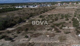 Građevinsko zemljište 1549 m2 – Zemunik *Pravilan oblik* (ID-2474/D)