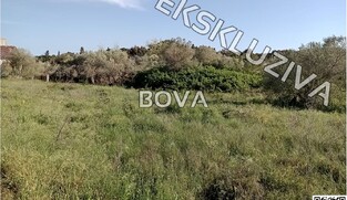 Građevinsko zemljište 826m2 – Ugljan *Top lokacija* (ID-2533/E)