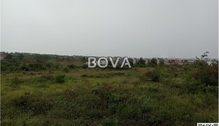 Građevinsko zemljište 607 m2 – Vrsi *Uz prometnicu* (ID-2538/E)