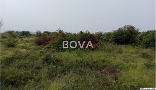 Građevinsko zemljište 607 m2 – Vrsi *Uz prometnicu* (ID-2538/E)