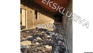 Kuća 350m2 – Gornji Karin *POGLED MORE* (ID-2540/A)