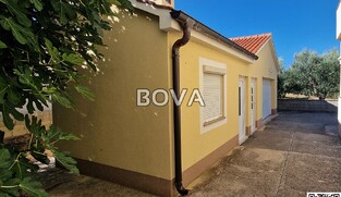 Kuća 280m2 &ndash; Privlaka *POGLED MORE* (ID-2578/A)