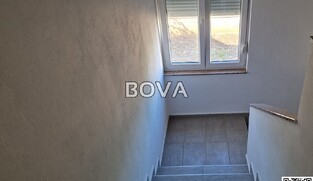 Kuća 280m2 &ndash; Privlaka *POGLED MORE* (ID-2578/A)