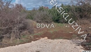 Poljoprivredno zemlji&scaron;te 3544 m2 &ndash; Suko&scaron;an *Uz glavnu cestu* (ID-2584/E)