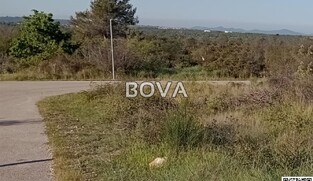 Građevinsko zemlji&scaron;te 650 m2 &ndash; Poljica Brig *Pravilan oblik* (ID-2592/E)